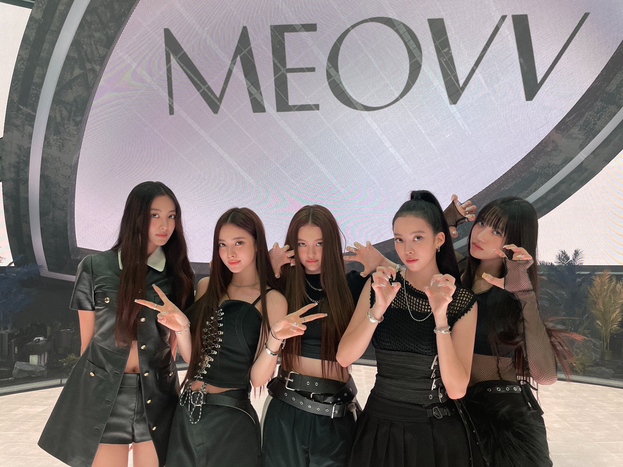MEOVV Member Profile Kstarplanet Kpop Profiles Updated 2025